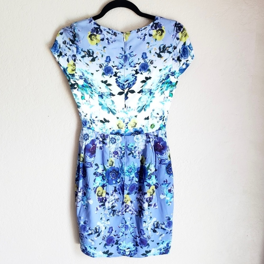GUESS BY MARCIANO ~Lilacs & Blues Floral Print Dress w/ Dip-Dye Effect ~Size XS - Picture 4 of 7